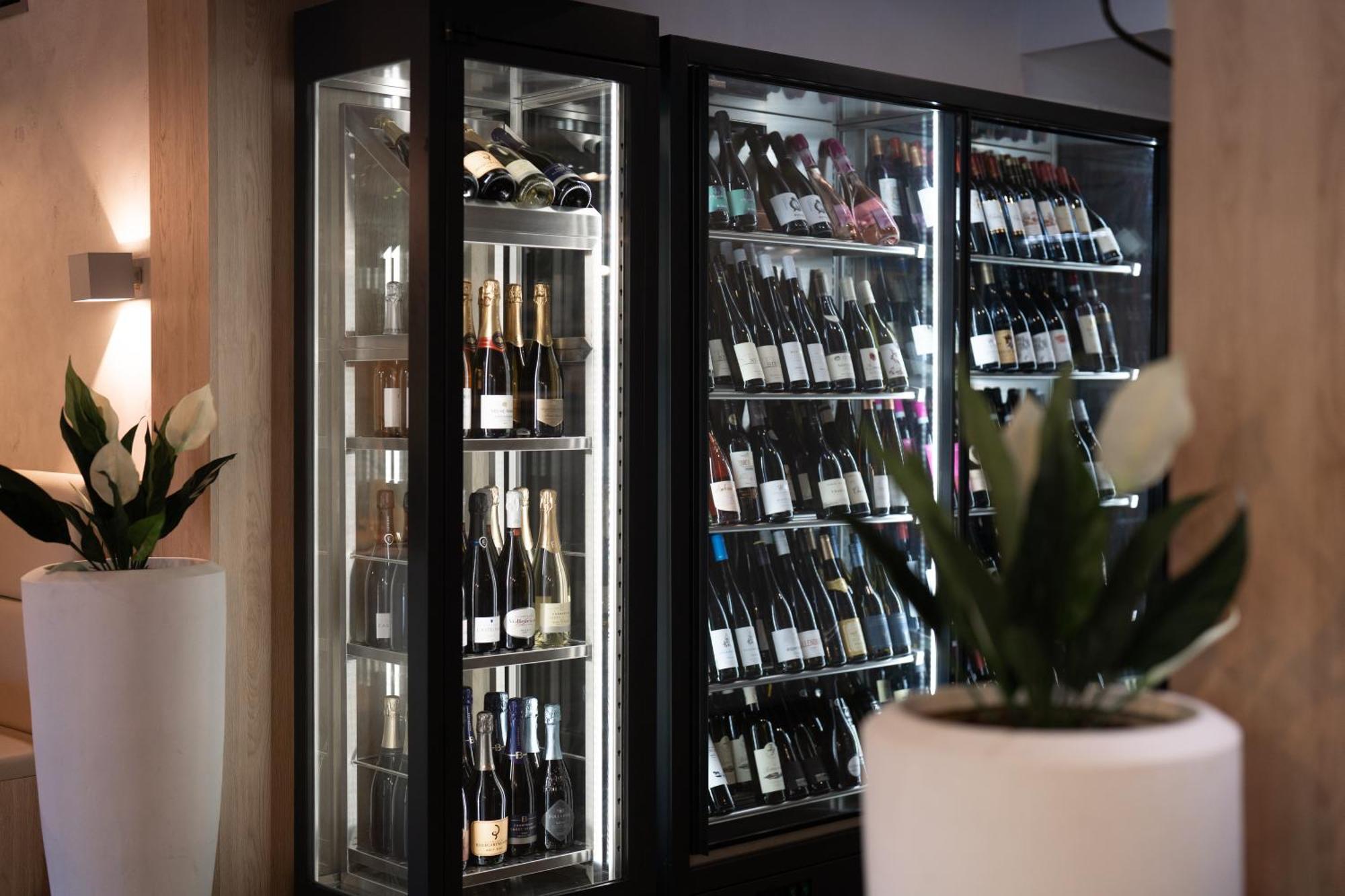 Penzion A Restaurace Bily Mlyn リベレツ エクステリア 写真